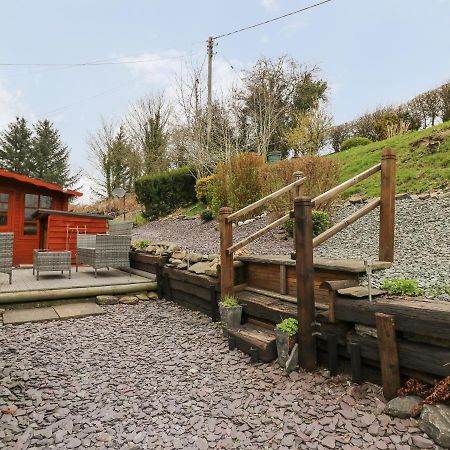Brook Cottage Лланидлос Экстерьер фото